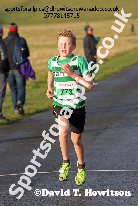 Boys and Girls under-13s, 2016 Heaton Memerial 10k Road Race. Photo: David T. Hewitson/Sports for All Pics